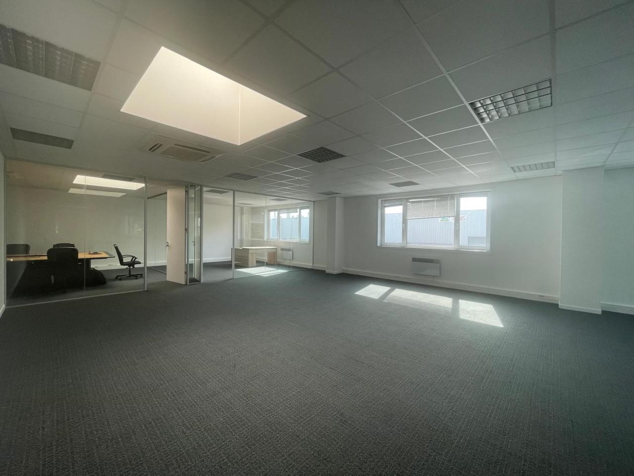 Bureau Roncq 2670m² Location bureau Roncq Nord OLBUR2424272 8